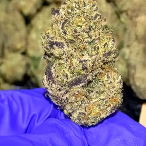 007 Exotic THCa Flower - Indica Strain - 39.21% @ HighHippy.com