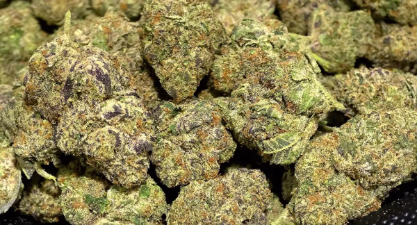 007 Exotic THCa Flower - Indica Strain - 39.21% @ HighHippy.com