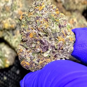 Birthday Cake - Indica Strain - 36.04% THCa @ HighHippy.com - Overnight Shipping!