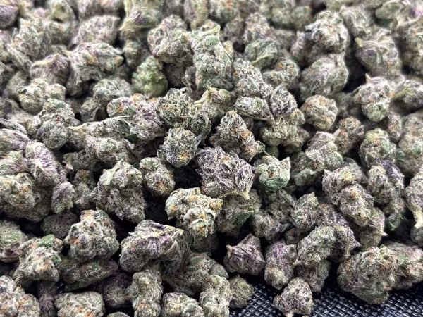 Dirty Girl (Smalls/Mids) THCa Flower Sativa