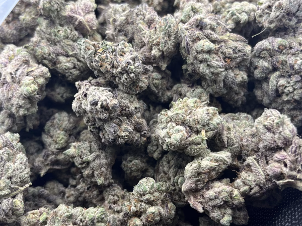 Halle Berry Runtz - Hybrid Strain - THCa Flower - 33.46%